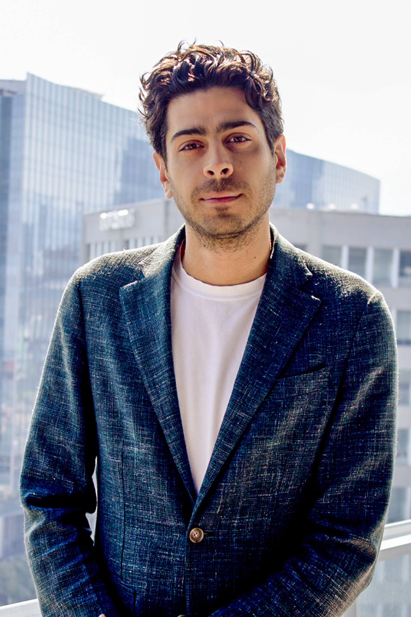 Dan El Mann​
